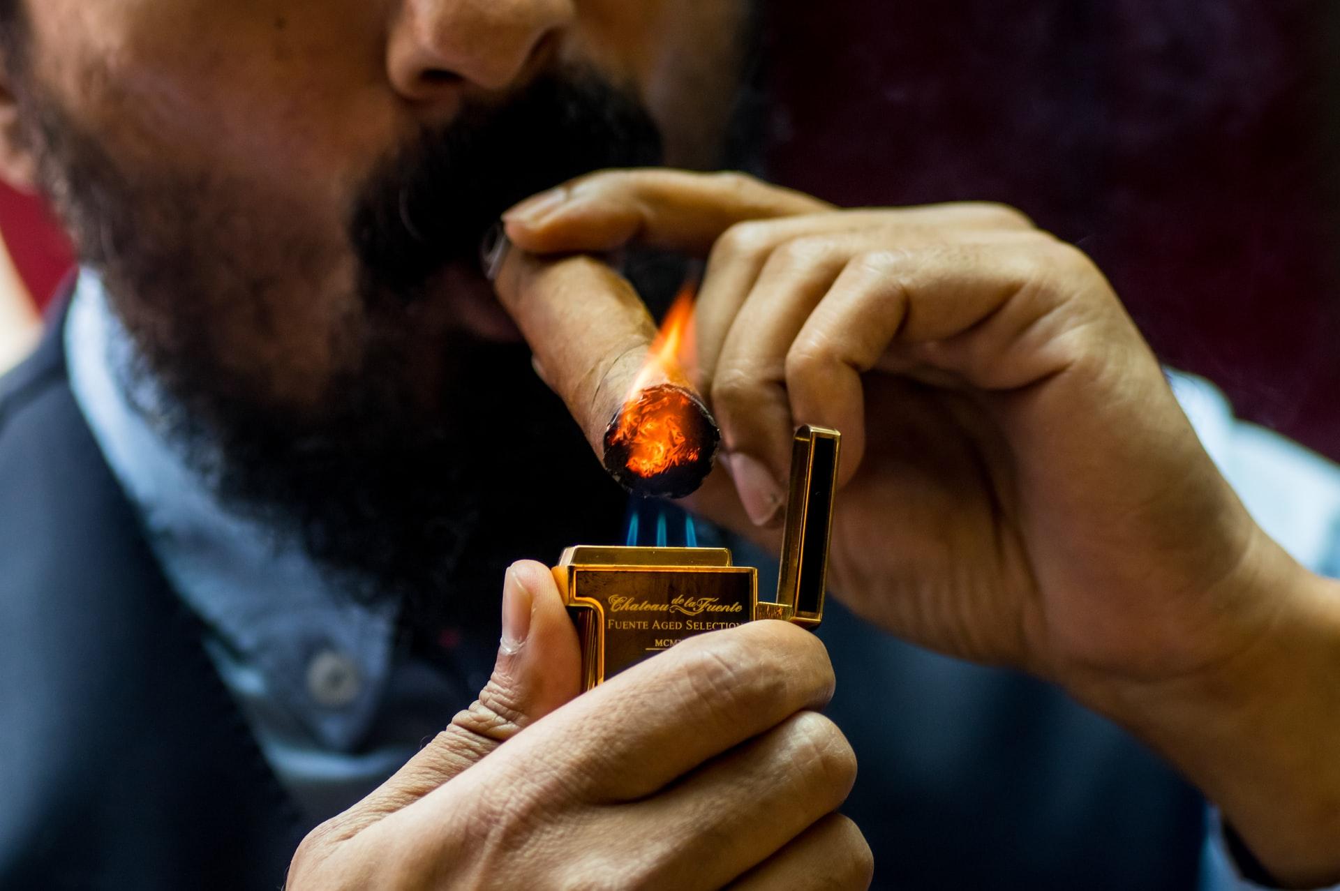 как раскурить сигару