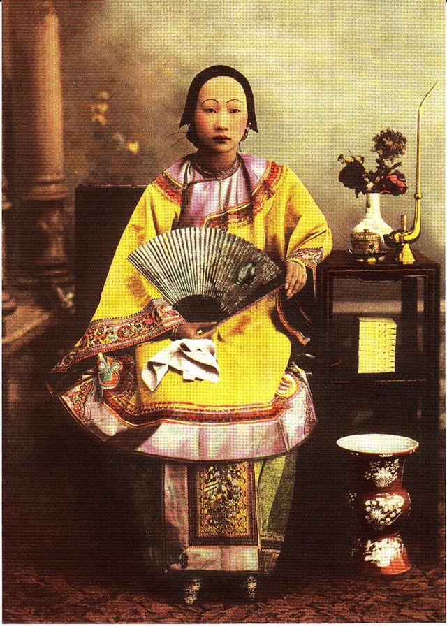китаянка с кальяном 19 век