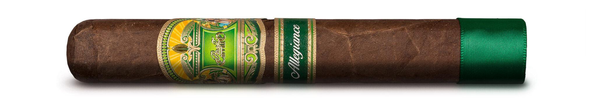 Сигара №1 2023 года по версии Cigarjournal J.C. E.P. CARRILLO ALLEGIANCE CONFIDANT