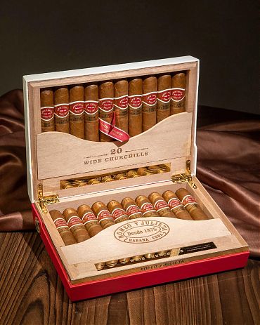 Romeo y Julieta Wide Churchill Travel Humidor