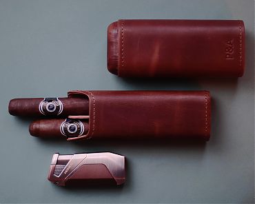 Чехол P&A на 2 сигары Робусто, кожа и кедр T1105-Cognac