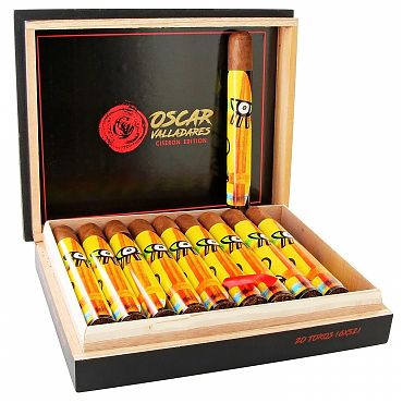 Ciseron Negro 2019 by Oscar Valladares Toro