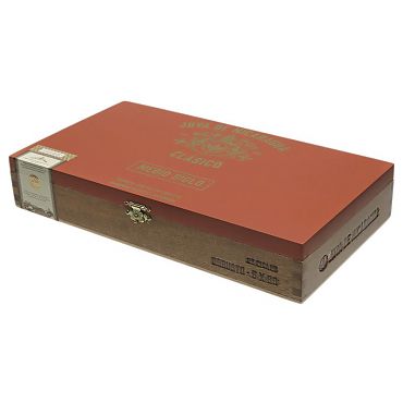 Joya De Nicaragua Clasico Medio Siglo Toro