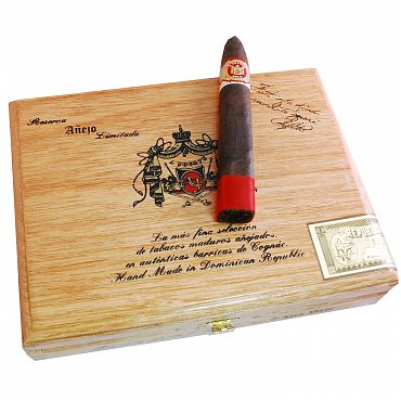 Arturo Fuente Anejo №77 Shark